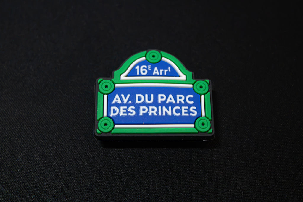 Lot de 4 Pins Paname