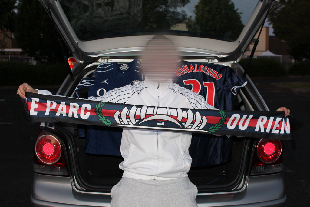 Proud to be Parisian scarf